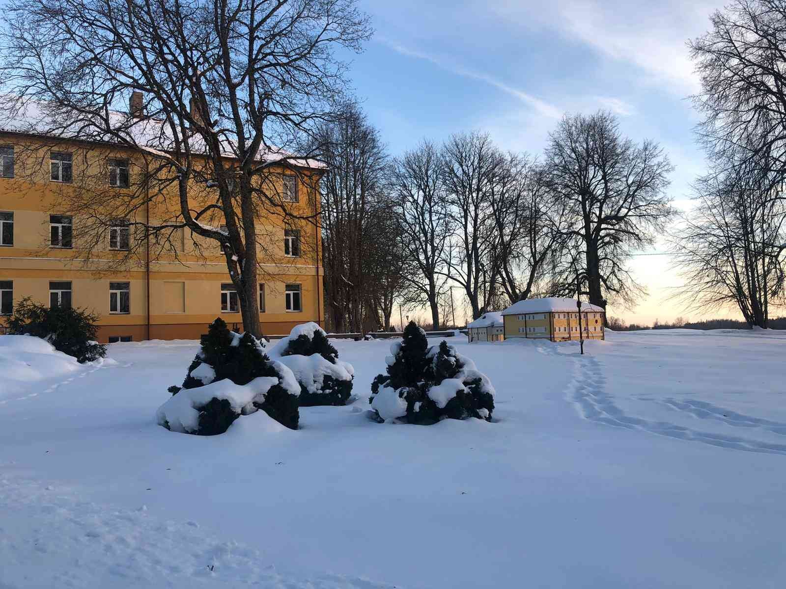 Birzgales pamatskolas ēka 2021.gada ziemā