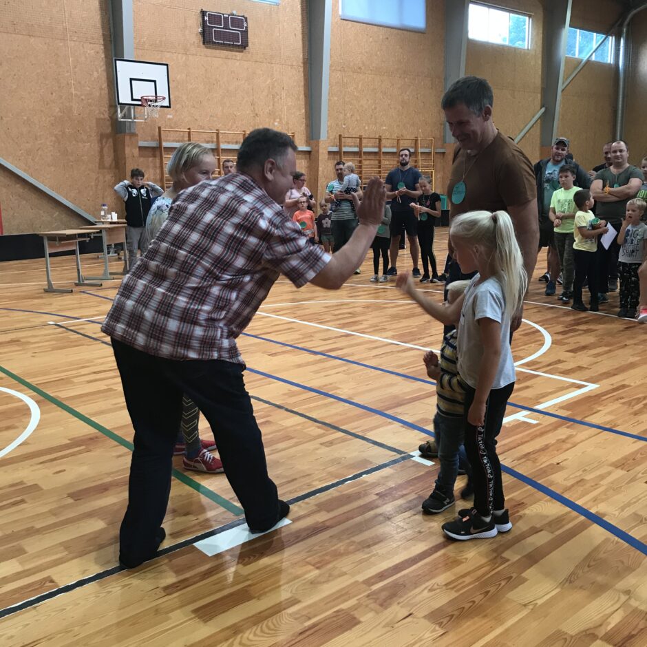 Birzgales pamatskolas sporta zāle