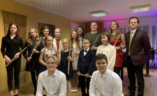 Sitamo instrumentu un flautas klases audzēkņu koncerts