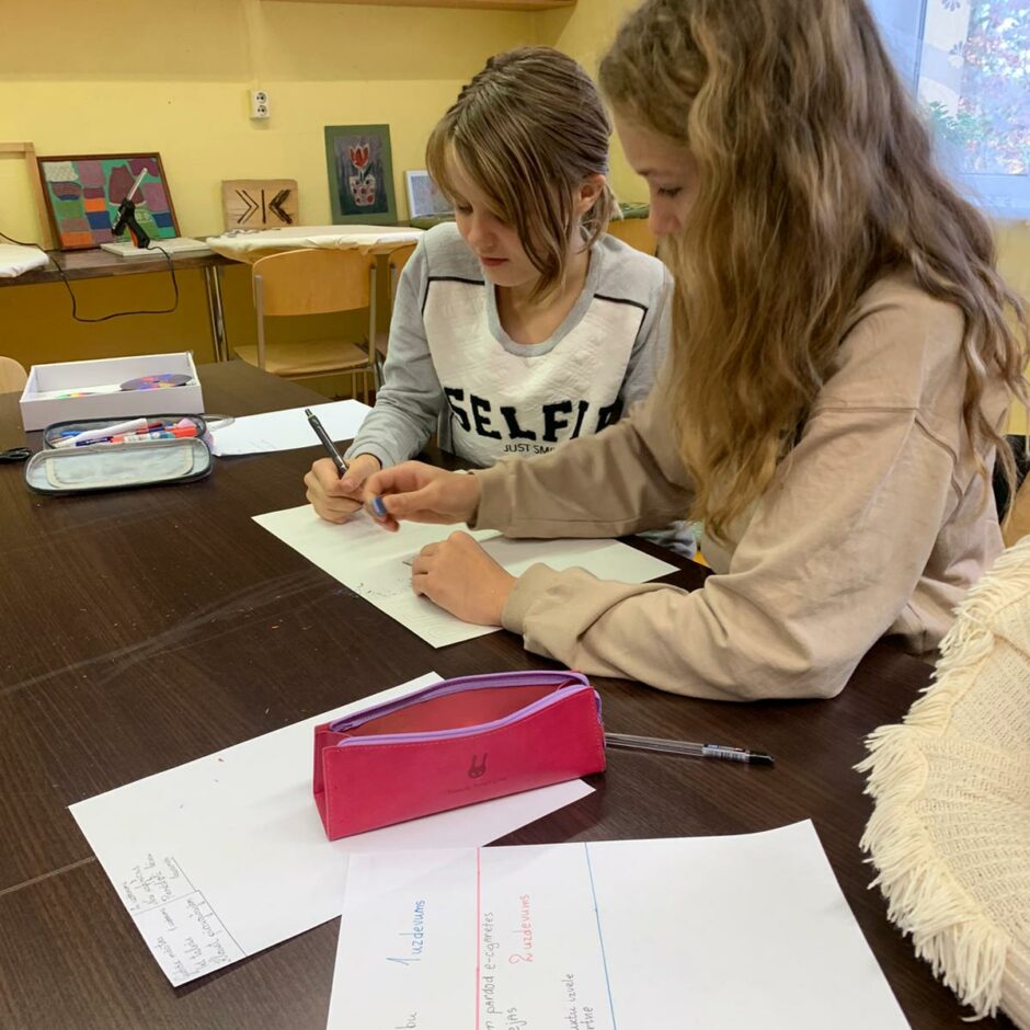 Skolēni Karjeras nedēļas pasākumā