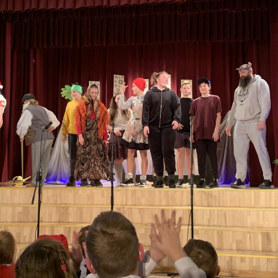 Birzgales pamatskolas skolēnu koncerts 