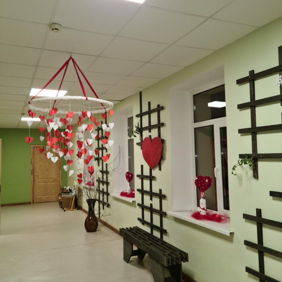 Floristikas pulciņa siržu kompozīcijas