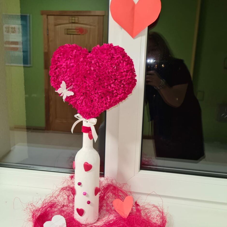 Floristikas pulciņa siržu kompozīcijas