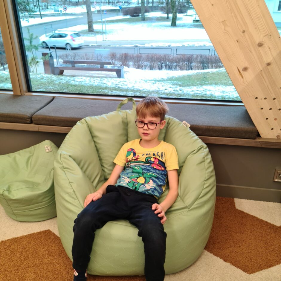 1.klase apmeklē Ogres bibliotēku