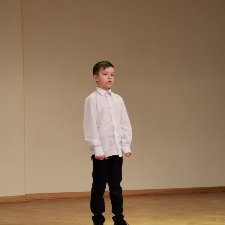 Skatuves runas konkurss