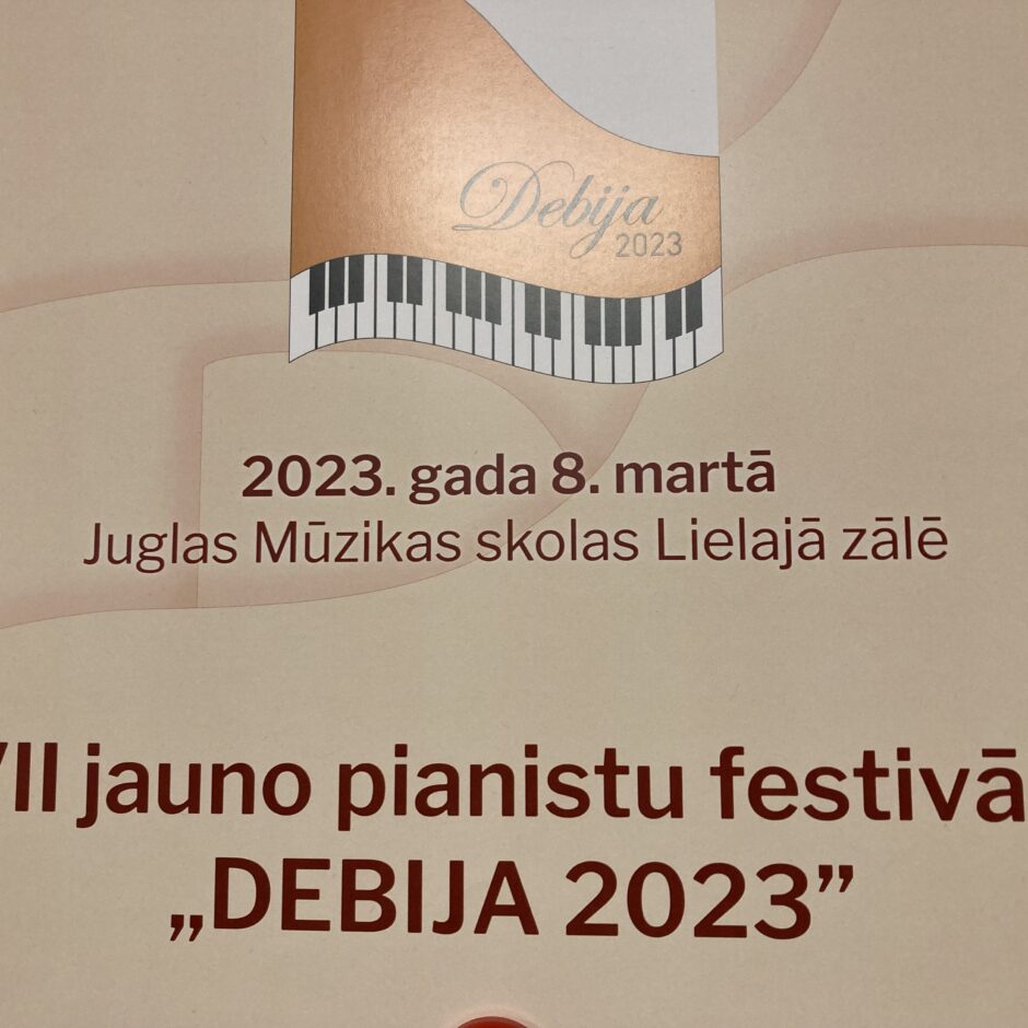 Klavieru skolotāja Sandra Siliņa