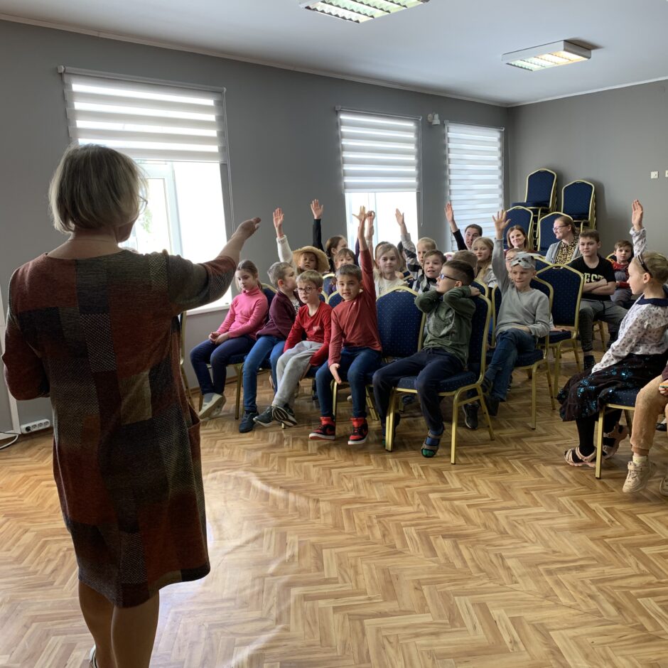 Skatuves runas konkurss