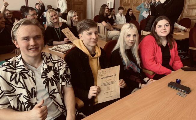 Gudrs un vēl gudrāks