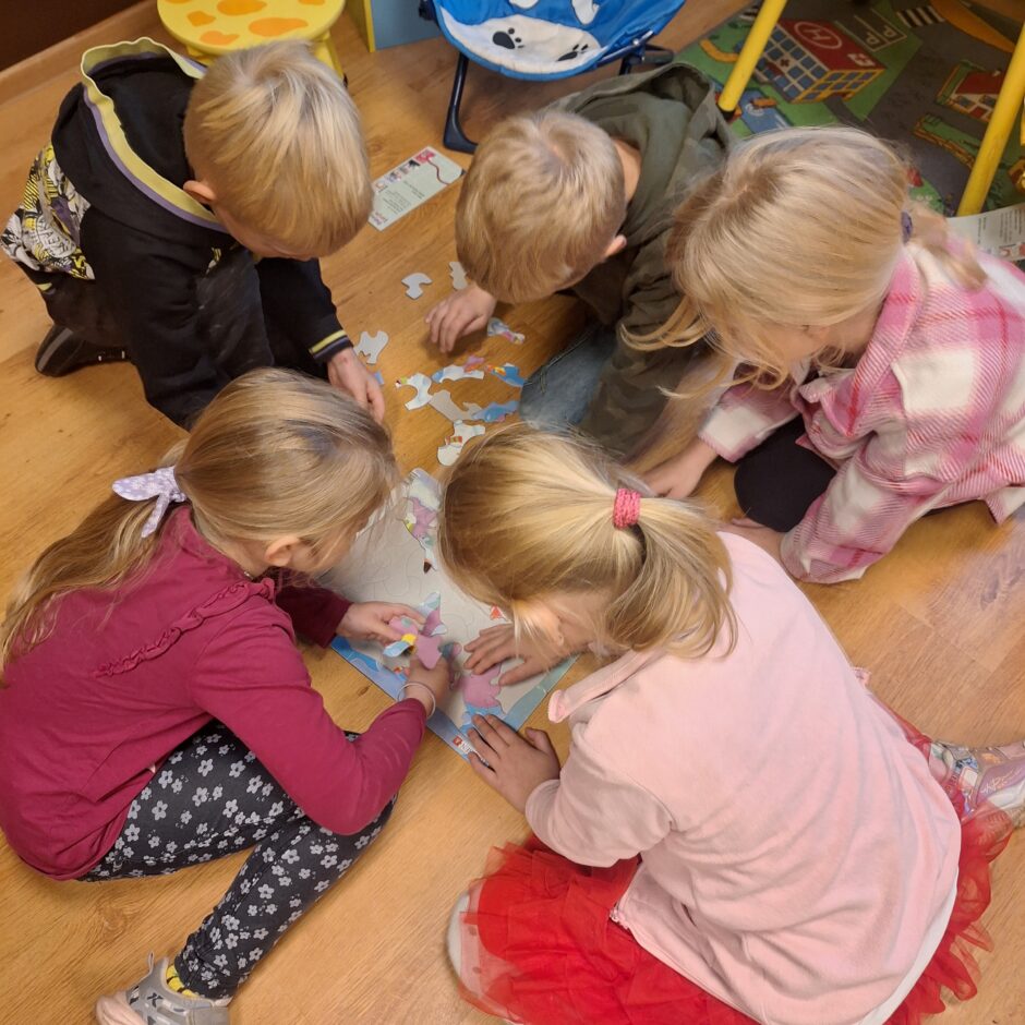 1.klase apmeklē pagasta bibliotēku