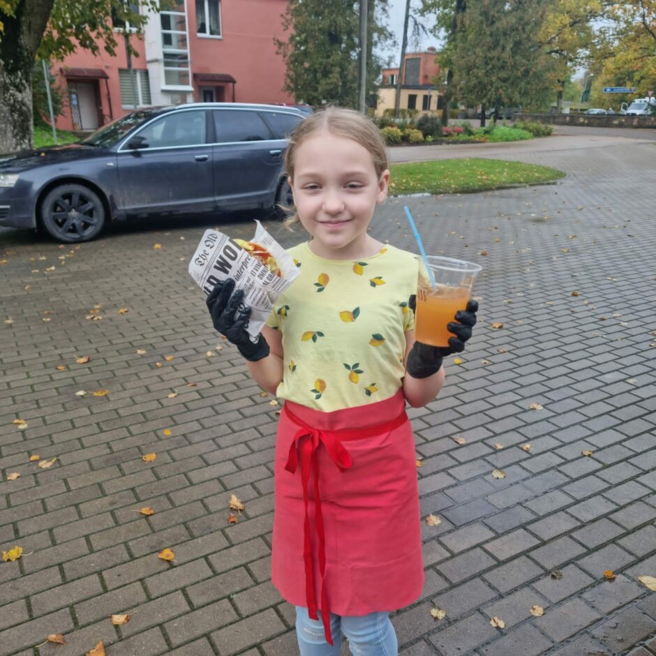 2.klase viesojas pie Pilns Puncis