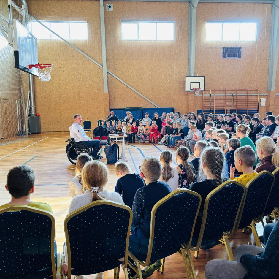 Tikšanās ar Aigaru Apini