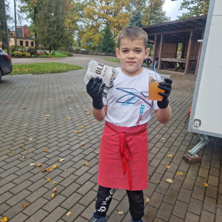 2.klase viesojas pie Pilns Puncis