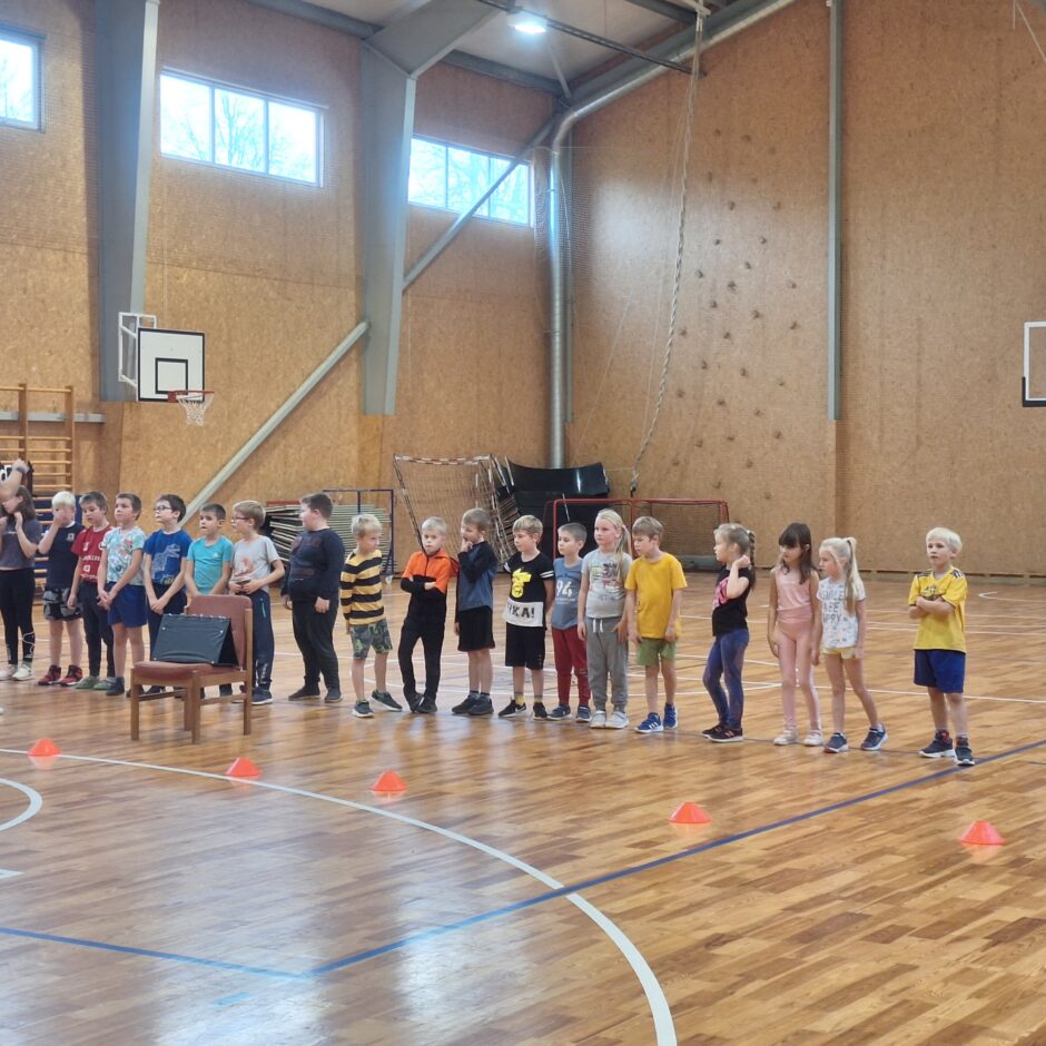 Dodžbola sacensības