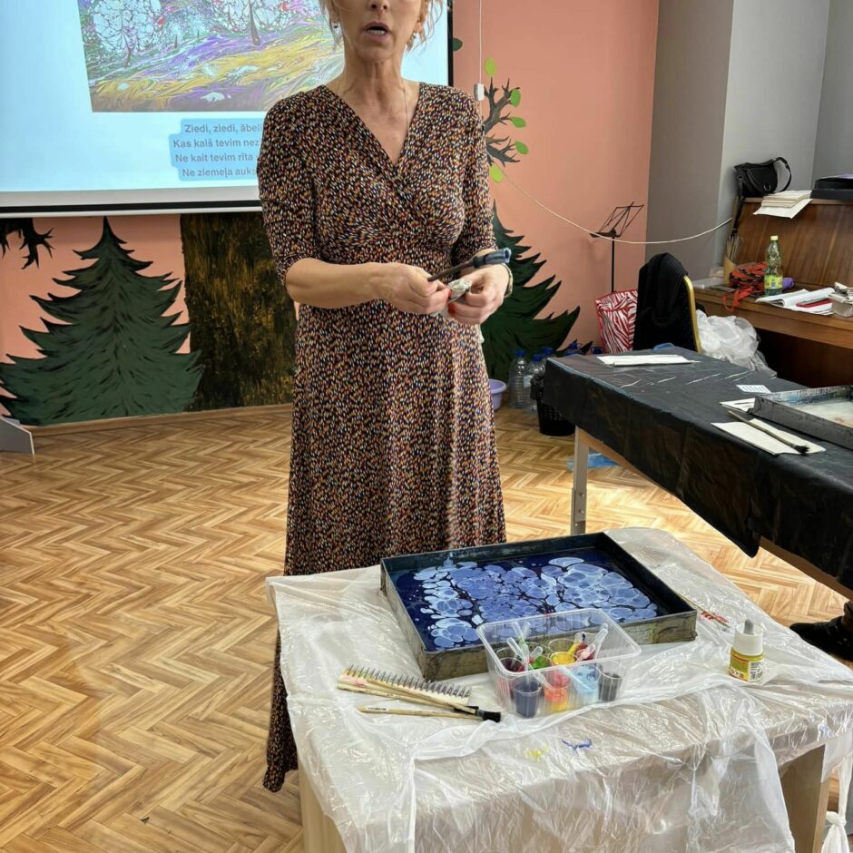 Ebru gleznošanas māksla