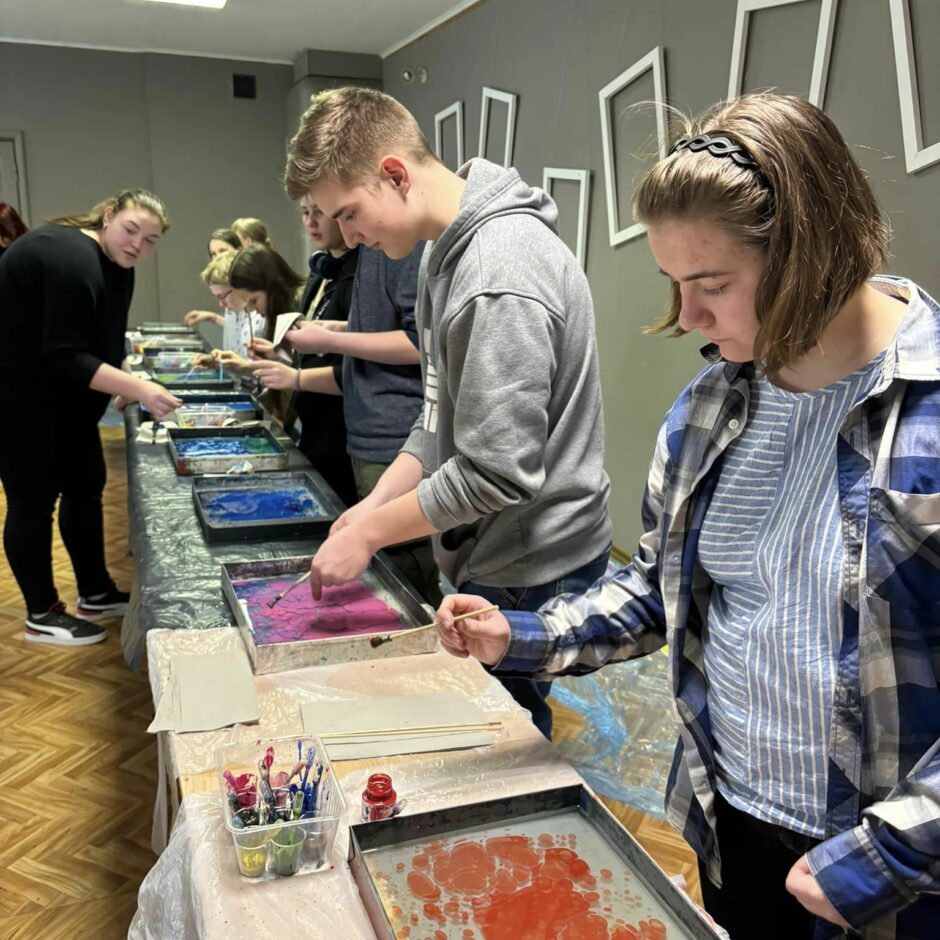 Ebru gleznošanas māksla