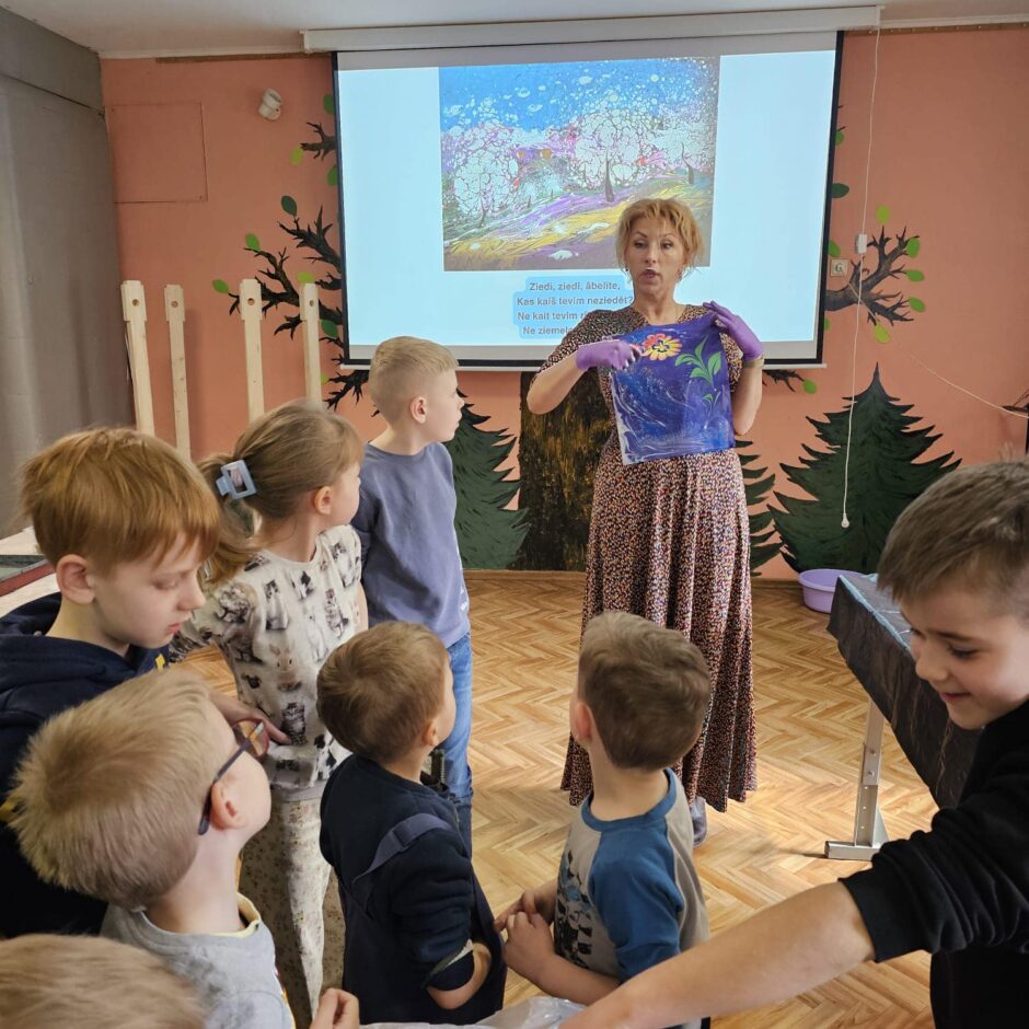 Ebru gleznošanas māksla