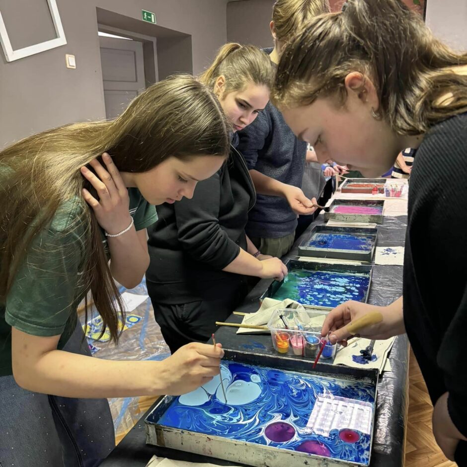 Ebru gleznošanas māksla