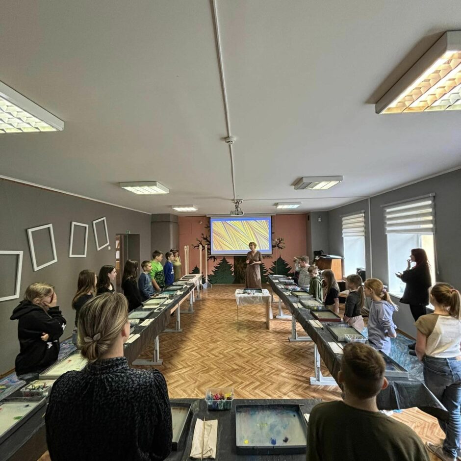 Ebru gleznošanas māksla