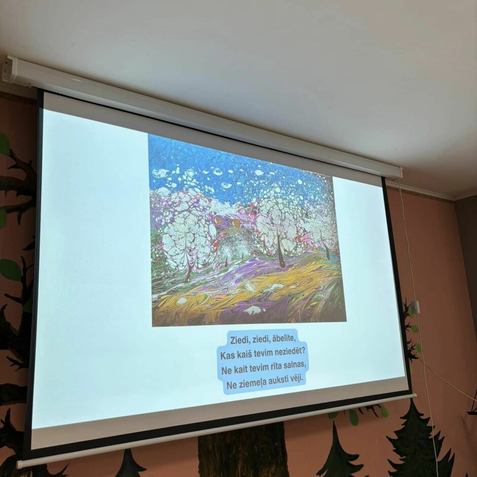 Ebru gleznošanas māksla