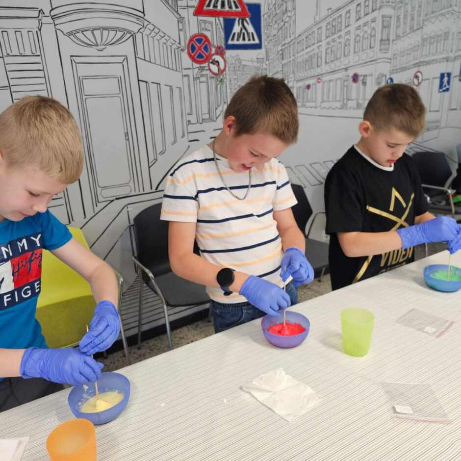 2.klase apmeklē Rīgas motormuzeju