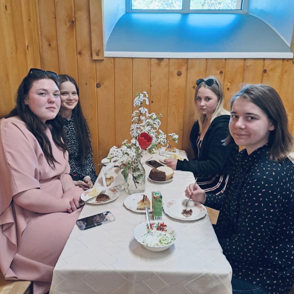 Baltā galdauta svētki