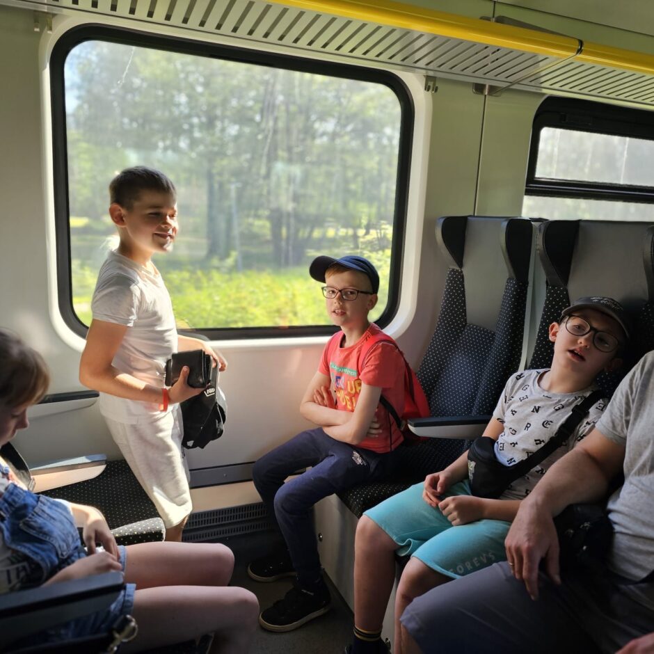 2.klase kino apmeklējumā