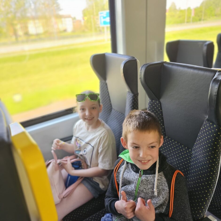 2.klase kino apmeklējumā