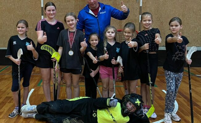 Florbola sacensības