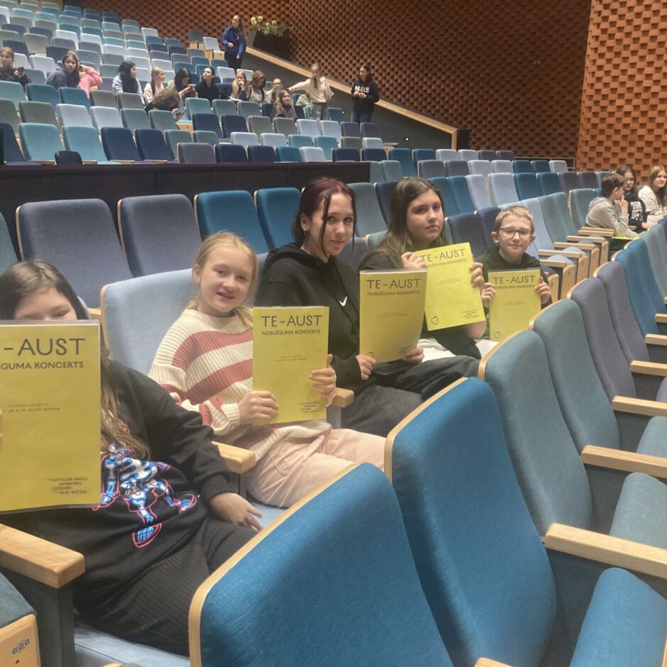 Koris gatavojas dziesmu un deju svētkiem