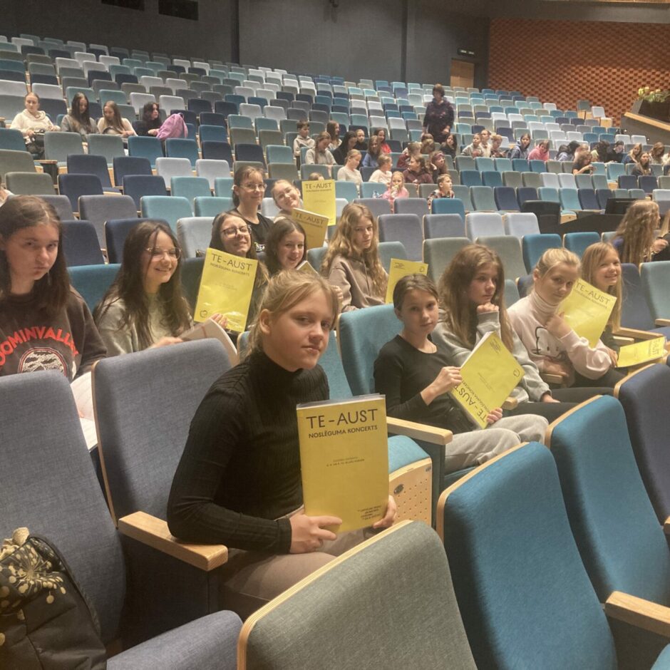 Koris gatavojas dziesmu un deju svētkiem