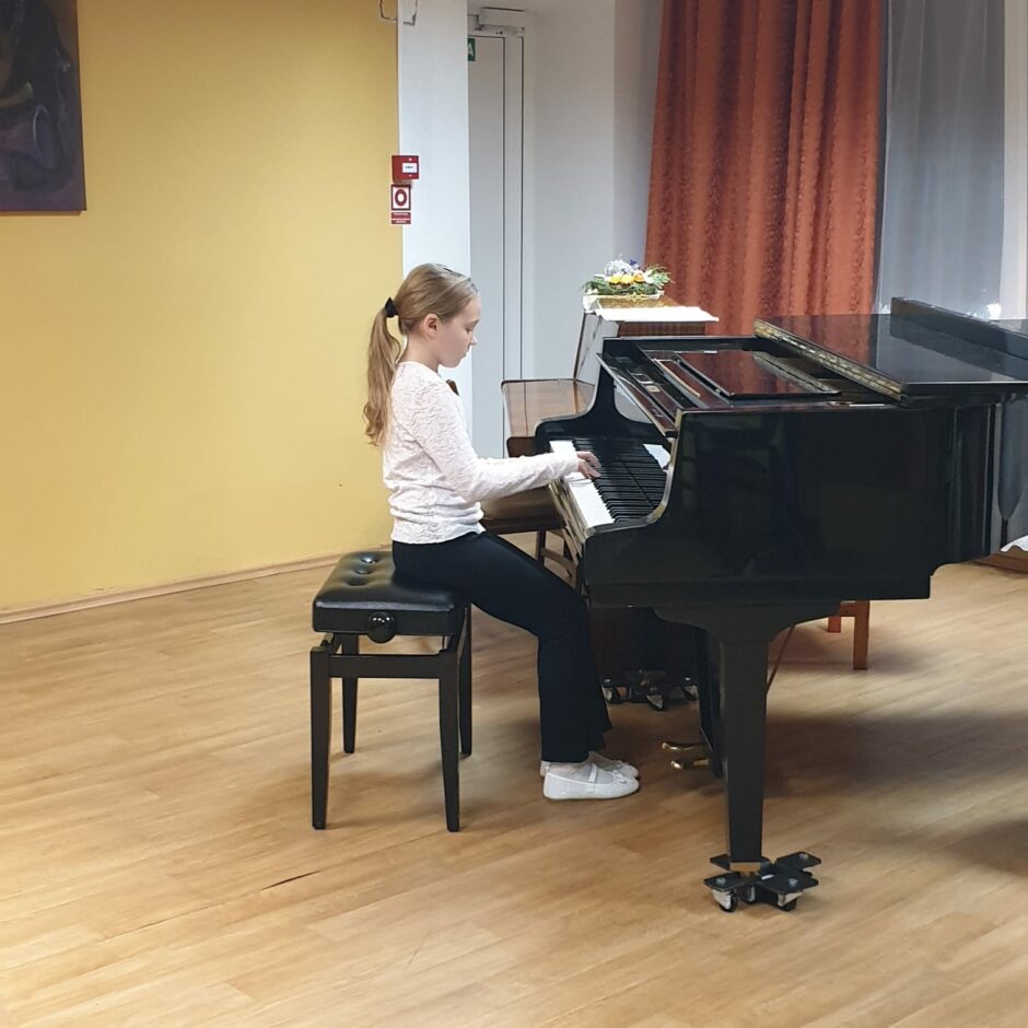 Mūzikas skolas audzēkņi