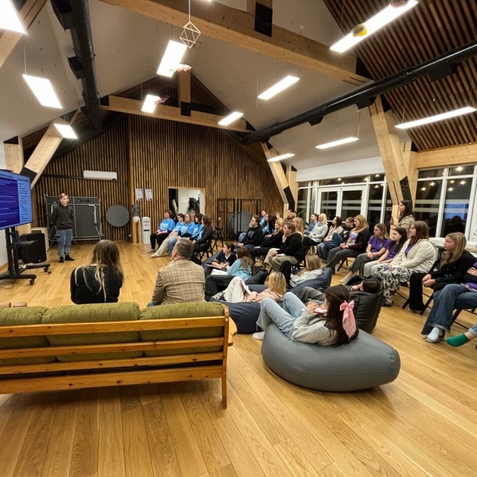 Ogres Jauniešu māja