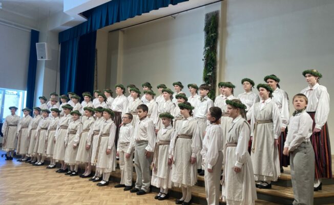 Skolēnu koris