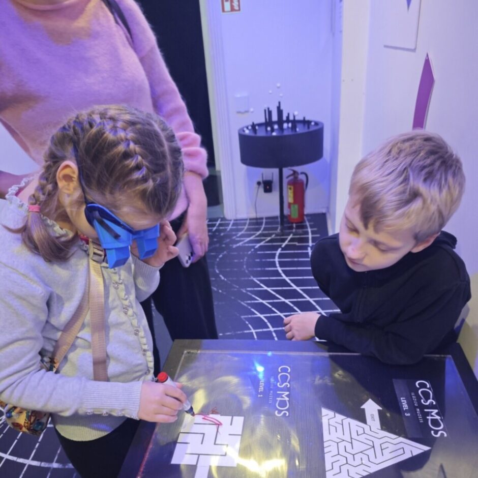 Leļļu teātra izrāde