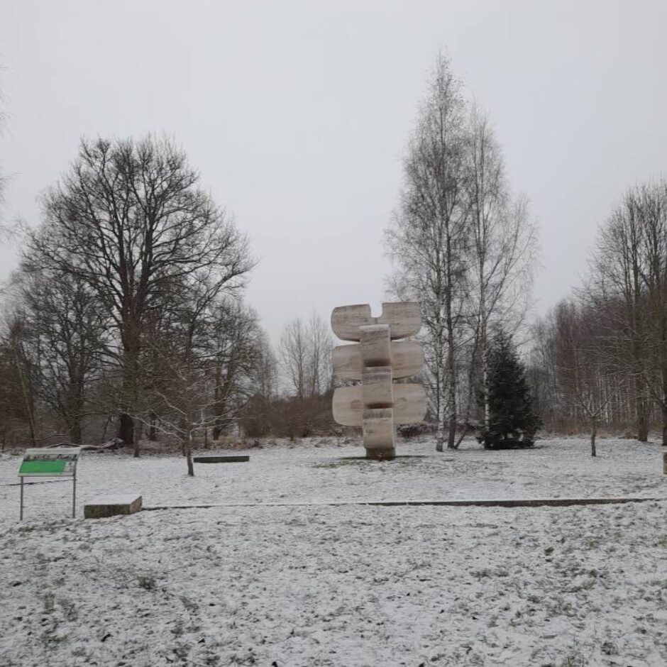 9.klase pie A.Pumpura piemiņas vietas