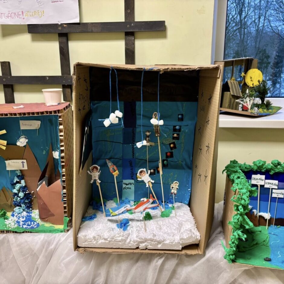 Skolēnu darbu izstāde