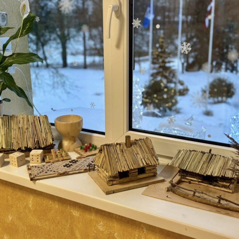 Skolēnu darbu izstāde